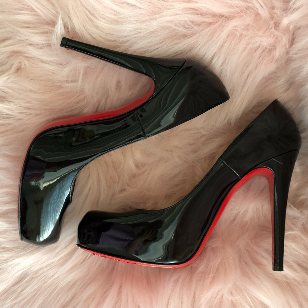 Christian Louboutin Rolando 38
